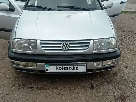 Volkswagen Vento 1992 годаүшін1 000 000 тг. в Караганда – фото 20