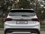 Hyundai Santa Fe 2022 годаүшін15 500 000 тг. в Астана – фото 3