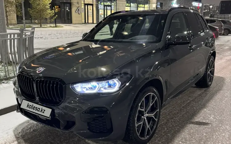 BMW X5 2022 года за 59 000 000 тг. в Астана