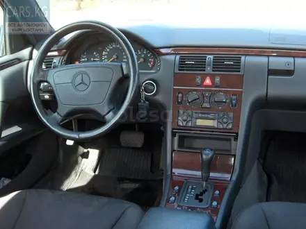 Салон Mercedes W210 E-Klass за 80 000 тг. в Алматы