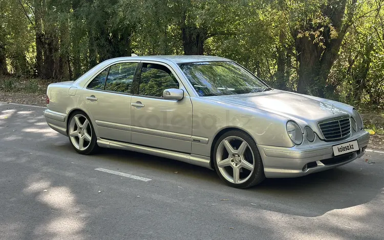 Mercedes-Benz E 55 AMG 2001 годаfor7 000 000 тг. в Алматы