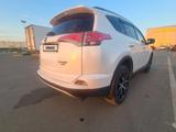 Toyota RAV4 2019 года за 11 800 000 тг. в Актобе – фото 4