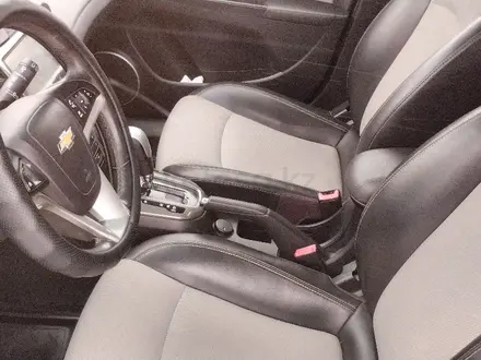 Chevrolet Cruze 2014 года за 5 000 000 тг. в Актобе – фото 12