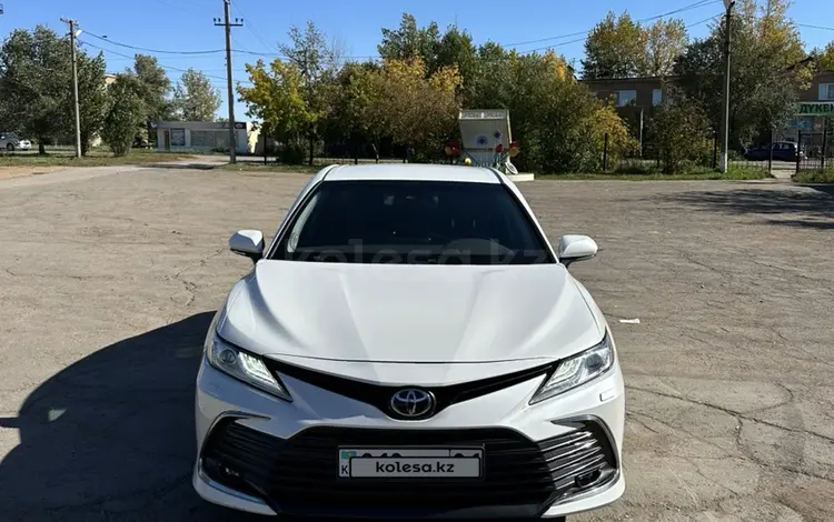 Toyota Camry 2021 годаfor16 000 000 тг. в Астана