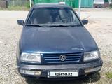 Volkswagen Vento 1992 года за 800 000 тг. в Караганда – фото 4