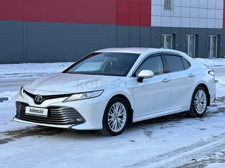 Toyota Camry 2019 года за 15 000 000 тг. в Павлодар – фото 69