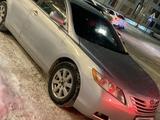 Toyota Camry 2008 годаүшін5 500 000 тг. в Семей – фото 2