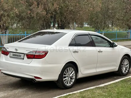 Toyota Camry 2015 года за 11 200 000 тг. в Тараз – фото 3