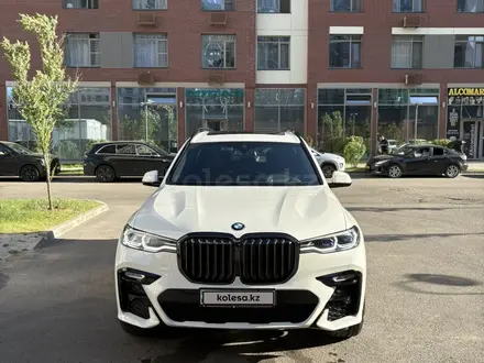 BMW X7 2022 года за 50 000 000 тг. в Астана – фото 2