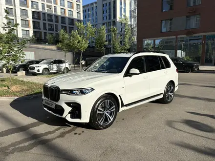 BMW X7 2022 года за 50 000 000 тг. в Астана – фото 3