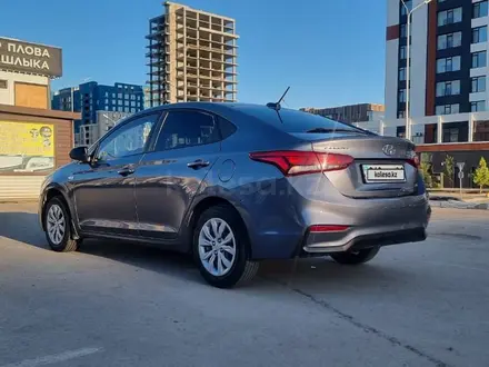 Hyundai Accent 2019 года за 7 100 000 тг. в Астана – фото 3