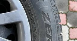 Диск с зимней резиной Pirelli Ice Zero 195/65 R15 за 90 000 тг. в Алматы – фото 2