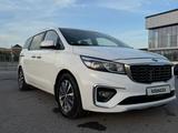 Kia Carnival 2018 года за 9 800 000 тг. в Туркестан – фото 2