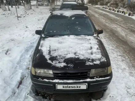 Opel Vectra 1994 года за 450 000 тг. в Караганда – фото 2