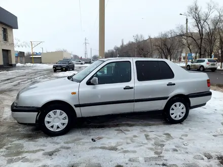 Volkswagen Vento 1994 года за 1 800 000 тг. в Тараз – фото 7