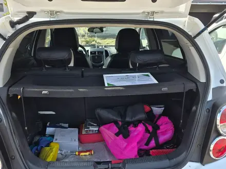 Chevrolet Aveo 2014 года за 2 700 000 тг. в Астана – фото 9