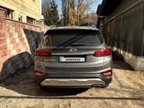 Hyundai Santa Fe 2019 года за 13 200 000 тг. в Алматы – фото 2