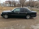 Mercedes-Benz E 200 1995 года за 1 550 000 тг. в Караганда – фото 4