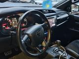 Toyota Hilux 2022 года за 30 000 000 тг. в Петропавловск – фото 2