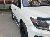 Lexus LX 570 2011 годаүшін22 000 000 тг. в Алматы – фото 2