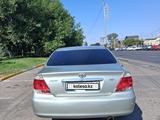 Toyota Camry 2004 года за 5 500 000 тг. в Тараз – фото 2