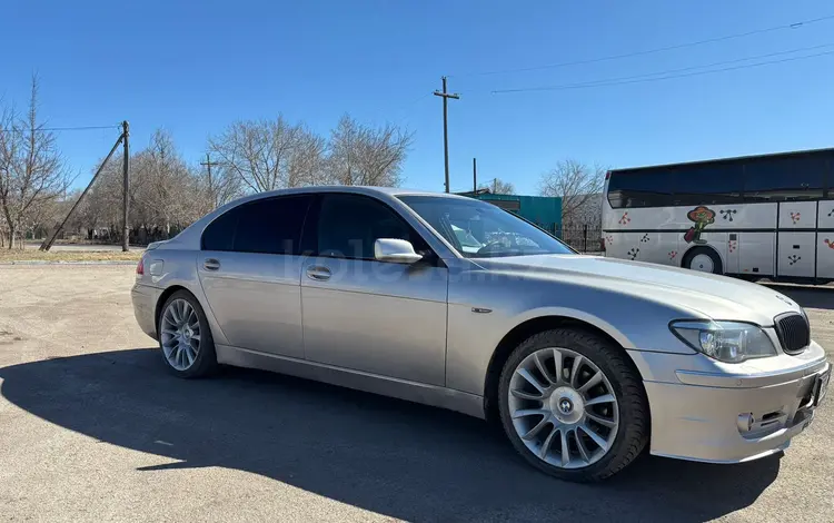 BMW 735 2004 года за 4 300 000 тг. в Астана
