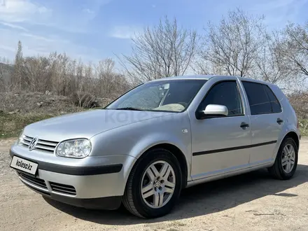 Volkswagen Golf 2001 года за 3 100 000 тг. в Алматы