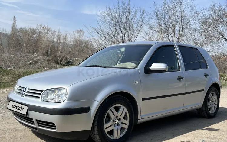 Volkswagen Golf 2001 годаүшін3 100 000 тг. в Алматы
