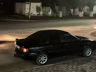 Audi 80