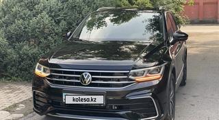 Volkswagen Tiguan 2021 года за 16 600 000 тг. в Алматы