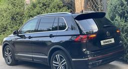 Volkswagen Tiguan 2021 года за 16 600 000 тг. в Алматы – фото 2