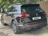 Volkswagen Tiguan 2021 года за 16 600 000 тг. в Алматы – фото 5