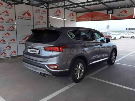 Hyundai Santa Fe 2019 года за 7 000 000 тг. в Алматы – фото 4