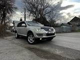 Volkswagen Touareg 2008 года за 6 500 000 тг. в Алматы