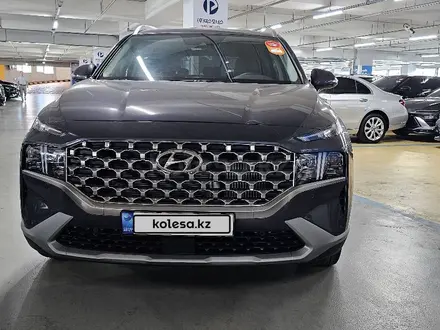 Hyundai Santa Fe 2022 года за 18 280 000 тг. в Алматы – фото 2