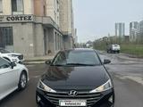 Hyundai Elantra 2018 года за 9 000 000 тг. в Астана – фото 2