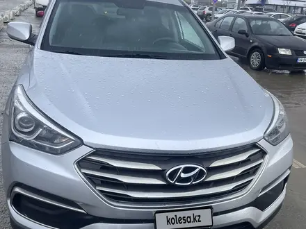 Hyundai Santa Fe 2018 года за 8 500 000 тг. в Атырау