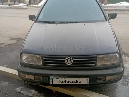 Volkswagen Vento 1992 года за 950 000 тг. в Тараз – фото 2