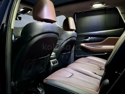 Hyundai Santa Fe 2023 года за 15 850 000 тг. в Шымкент – фото 13