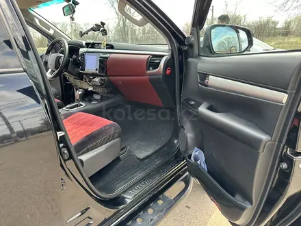 Toyota Hilux 2022 года за 26 500 000 тг. в Уральск – фото 13