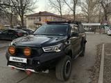 Toyota Hilux 2022 года за 26 500 000 тг. в Уральск