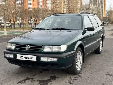 Volkswagen Passat 1995 года за 2 480 000 тг. в Астана – фото 4