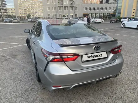 Toyota Camry 2021 года за 12 800 000 тг. в Астана – фото 6