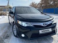 Toyota Camry 2013 годаfor8 200 000 тг. в Атырау