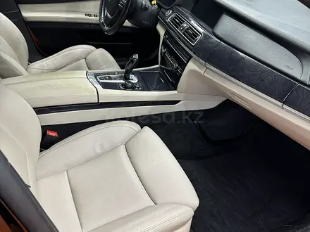 BMW 750 2009 годаүшін8 500 000 тг. в Алматы – фото 4