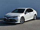 Toyota Camry 2018 года за 12 000 000 тг. в Атырау