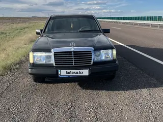 Mercedes-Benz E-Class, 1993
