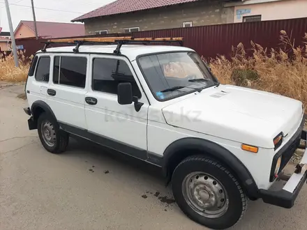 ВАЗ (Lada) Lada 2131 (5-ти дверный) 2002 года за 1 500 000 тг. в Атырау – фото 2