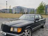 Mercedes-Benz S 500 1982 года за 14 800 000 тг. в Алматы – фото 2