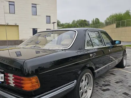 Mercedes-Benz S 500 1982 года за 14 800 000 тг. в Алматы – фото 6